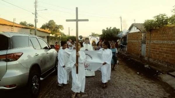 Procissão marca abertura dos festejos de São Raimundo Nonato em Floriano.(Imagem:FlorianoNews)