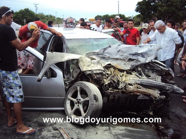 Colisão envolvendo caminhão e automóvel deixa um morto na BR-343.(Imagem:Blog do Yuri Gomes)