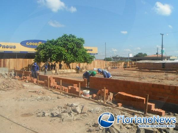 Obra  da Central de Atendimento ao Cidadão.(Imagem:FlorianoNews)