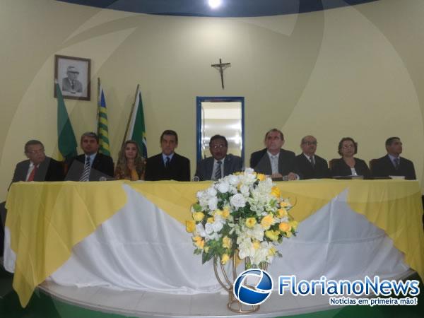 Prefeito Gilberto Júnior prestigiou homenagem ao Pastor Manoel Freitas e centenário da Igreja Batista.(Imagem:FlorianoNews)