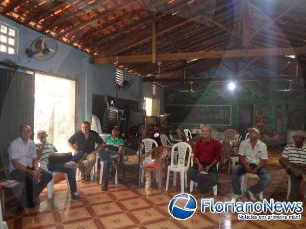 Prefeitura, Emater e Sindicato Rural se reúnem para debater acesso ao Garantia Safra.(Imagem:FlorianoNews)