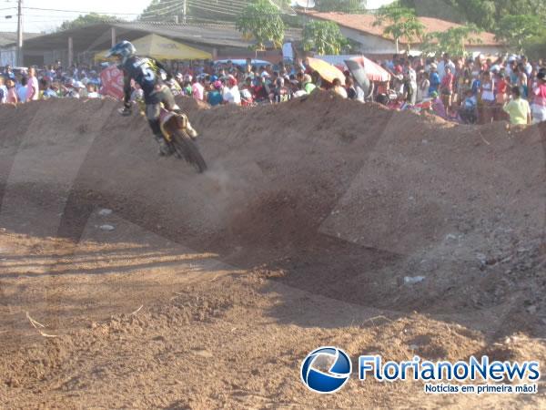 Amantes da velocidade participaram de prova de Motocross em Guadalupe.(Imagem:FlorianoNews)