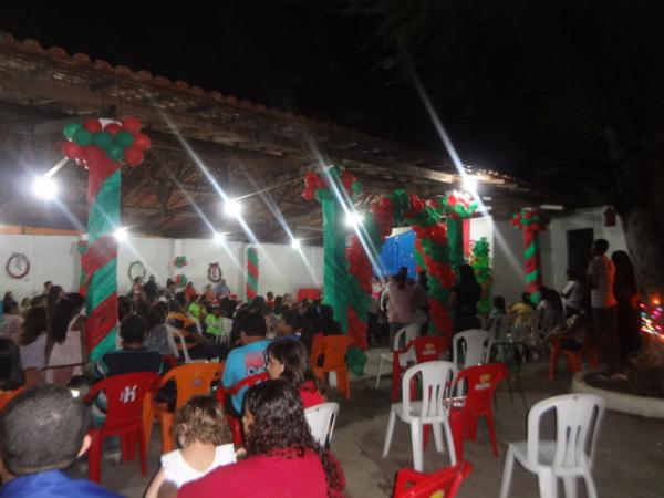 Escola Mega de Floriano realizou confraternização de natal.(Imagem:FlorianoNews)