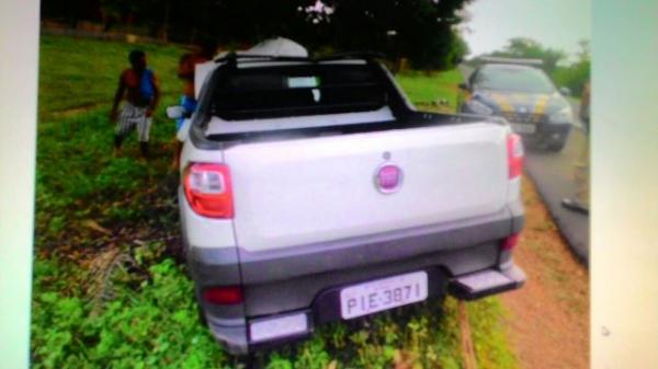 PRF identifica veículo roubado com placas clonadas.(Imagem:PRF)