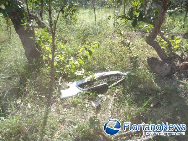 Pneu estoura e motorista bate contra árvores na zona rural de Floriano.(Imagem:FlorianoNews)