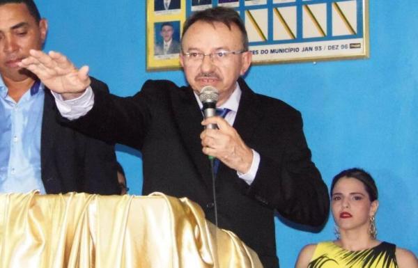 Vice assume mandato de prefeito em Santa ruz do Piauí.(Imagem:Gelimar Moura)