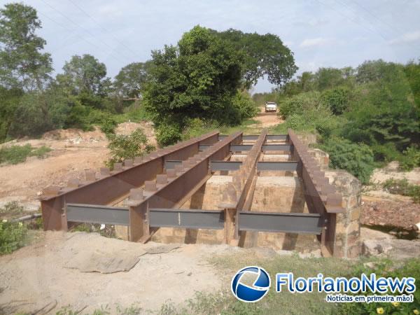 Estruturas de pontes de Floriano recebem reforma.(Imagem:FlorianoNews)