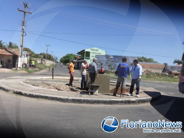 Prefeitura inicia reconstrução de rotatórias em Floriano.(Imagem:FlorianoNews)