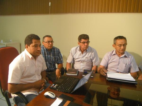 Prefeito de Barão de Grajaú realiza reunião com equipe de primeiro escalão.(Imagem:FlorianoNews)