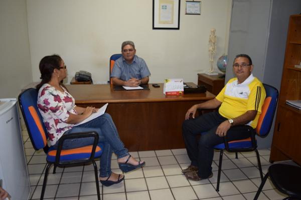 Reunião discute organização do Desfile 7 de Setembro.(Imagem:Waldemir Miranda)