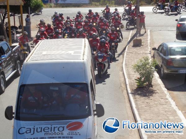 Cajueiro Motos comemora Dia do Motociclista com moto passeio em Floriano. (Imagem:FlorianoNews)