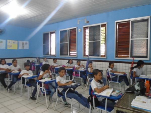 Projeto Amarelinho visita escolas para o festival estudantil em Barão de Grajaú.(Imagem:FlorianoNews)