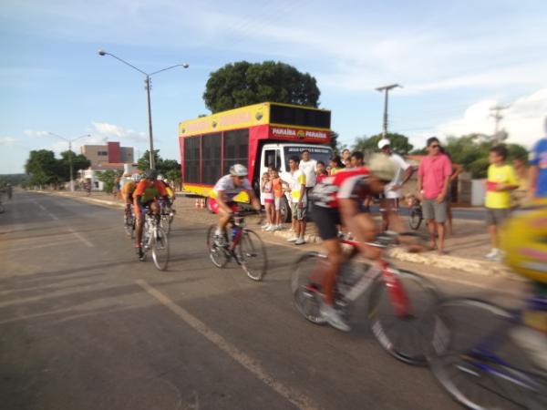 1&ordf; Volta do Anel Vi&aacute;rio de Floriano FlorianoNews(Imagem:FlorianoNews)