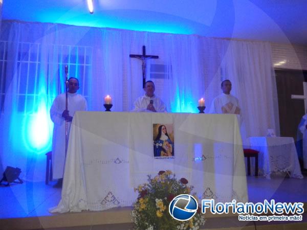 Carreata e missa solene marcam abertura dos festejos de Santa Beatriz em Floriano.(Imagem:FlorianoNews)