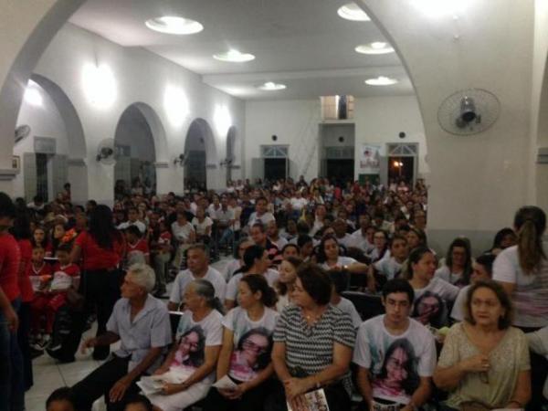 Comoção e homenagens marcam missa de sétimo dia da professora Solimar.(Imagem:Reprodução/Facebook)