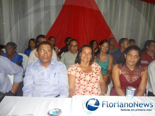 Trabalhadores e autoridades prestigiaram posse da nova diretoria do Sindicato Rural de Floriano.(Imagem:FlorianoNews)