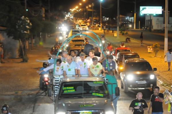 Em Floriano, Zé Filho é recebido com grande festa e une grupos políticos rivais.(Imagem:Ascom)