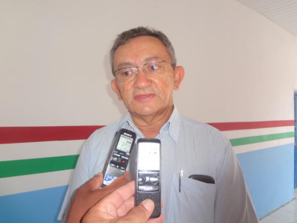 Gonzaga Carvalho, Secretário Municipal de Educação.(Imagem:FlorianoNews)