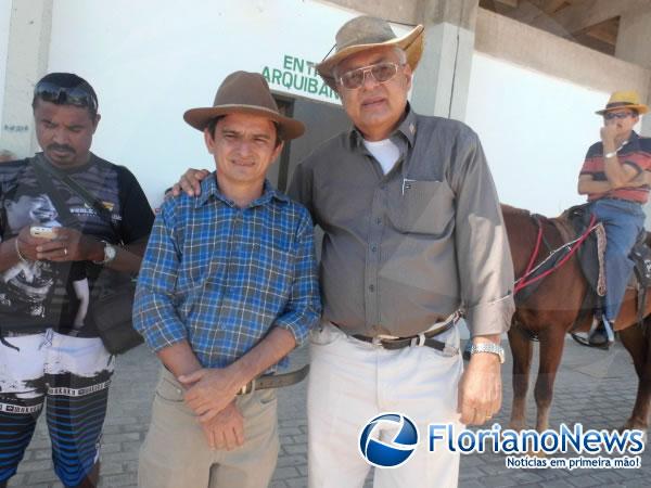 Vereador José Leão participa da cavalgada dos vaqueiros em Floriano.(Imagem:FlorianoNews)