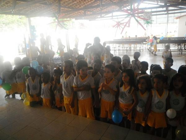  Escola Mega de Floriano realizou manhã recreativa em comemoração ao Dia da Criança.(Imagem:FlorianoNews)