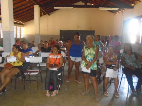 Monsenhor Lindolfo Uchoa promove reunião de pais e mestres. (Imagem:FlorianoNews)
