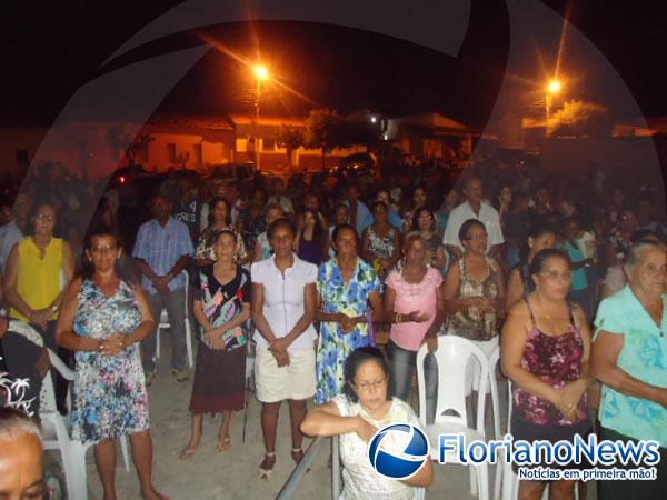 Levantamento do mastro dá inicio aos festejos de Nossa Senhora de Nazaré.(Imagem:FlorianoNews)