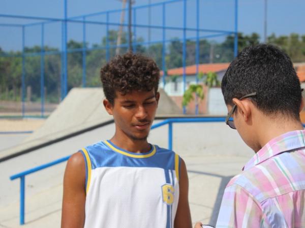 Cláudio Lopes afirma que antes andava de skate no meio da rua.(Imagem:Antônio Fontes/G1)
