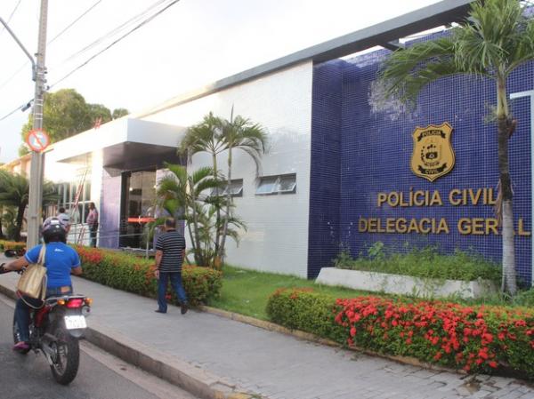 Jovem que sofreu estupro prestou depoimento na Delegacia Geral em Teresina.(Imagem:Ellyo Teixeira/G1)