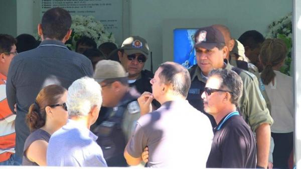 Corpo de PM chega a Parnaíba e amigos de farda prestam homenagens.(Imagem:Cidadeverde.com)