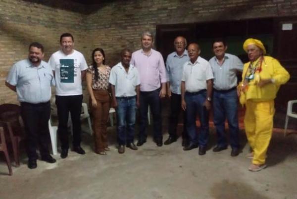 FAMEPI promove reunião entre moradores do bairro Tamboril e lideranças políticas.(Imagem:FlorianoNews)