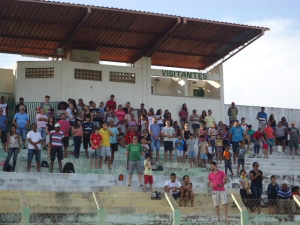Igrejas evangélicas de Floriano realizam Torneio Gospel Mutirão de Natal.(Imagem:FlorianoNews)