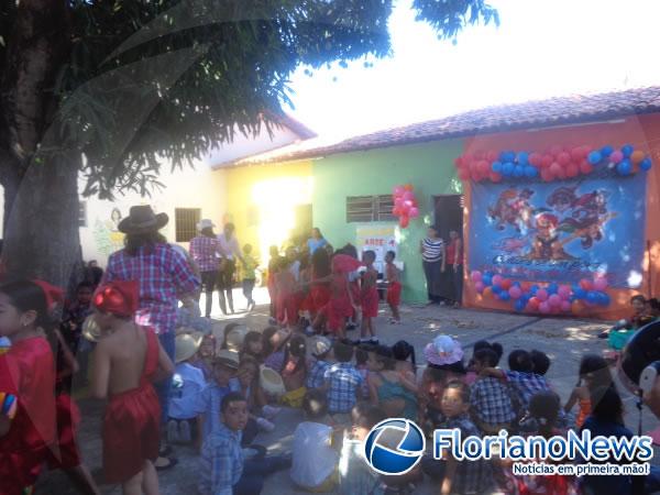 Escola Mega de Floriano comemora o Dia do Folclore.(Imagem: FlorianoNews)