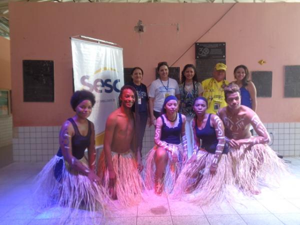 Grupo apresenta dança afro no Colégio Técnico de Floriano.(Imagem:FlorianoNews)