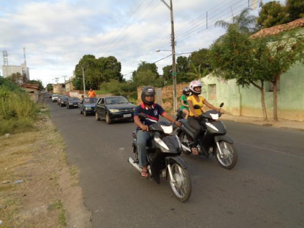 Carreata marca abertura dos festejos de São Cristóvão em Floriano.(Imagem:FlorianoNews)