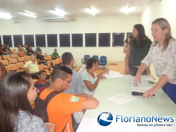 Jovensde Floriano receberam certificado do Projovem Trabalhador.(Imagem:FlorianoNews)