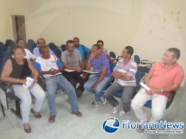 Representantes de bairros participam de reunião do Conselho de Segurança.(Imagem:FlorianoNews)