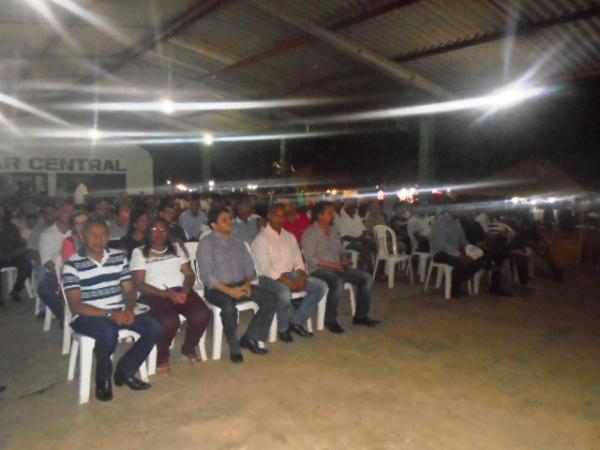 Festival de sanfoneiros abre 46ª Feira Agropecuária de Floriano.(Imagem:FlorianoNews)