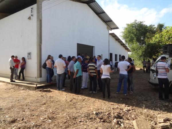 Visita ao Galpão da Cooperativa dos Coletores de Materiais Recicláveis de Floriano.(Imagem:FlorianoNews)