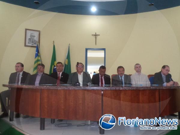 Deputado Gustavo participou de Audiência Pública para implantação do curso de Medicina em Floriano.(Imagem:FlorianoNews)