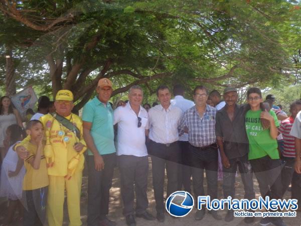 Fieis participaram do encerramento de N. Srª do Desterro na comunidade Araçás.(Imagem:FlorianoNews)