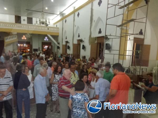 Missa em Ação de Graças pelo aniversário e recuperação de Pedro Borges reúne familiares e amigos.(Imagem:FlorianoNews)