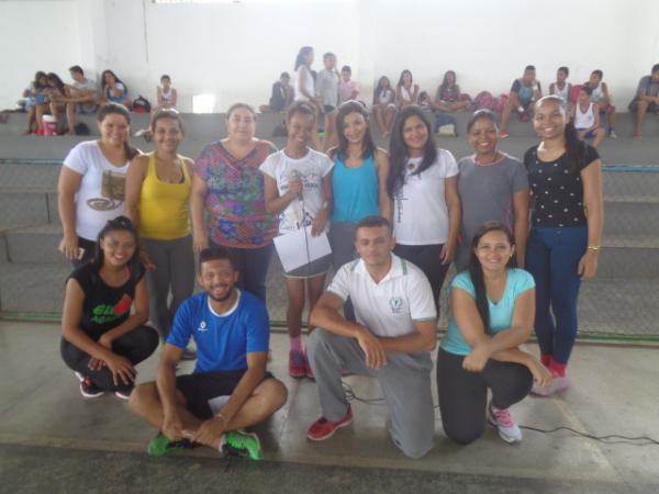 Jogos Interclasses promovem integração entre os alunos da U.E. Bucar Neto.(Imagem:FlorianoNews)