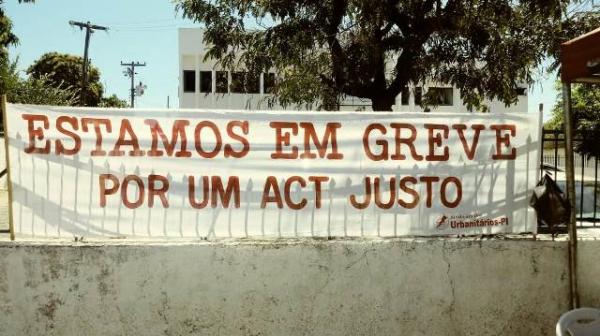 Contra privatização, funcionários da Eletrobras paralisam atividades em Floriano.(Imagem:FlorianoNews)