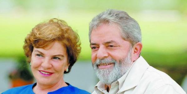 Mulher de Lula, dona Marisa sofre AVC e é internada em estado grave.(Imagem:Noticiasaominuto)