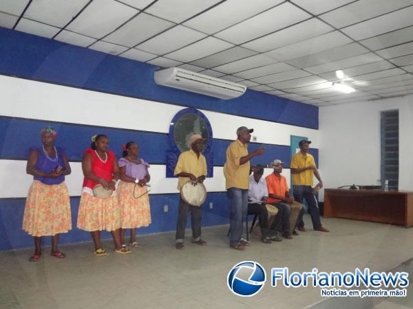 Sonora Brasil apresentou o grupo Raízes do Samba de Tocos em Floriano.(Imagem:FlorianoNews)