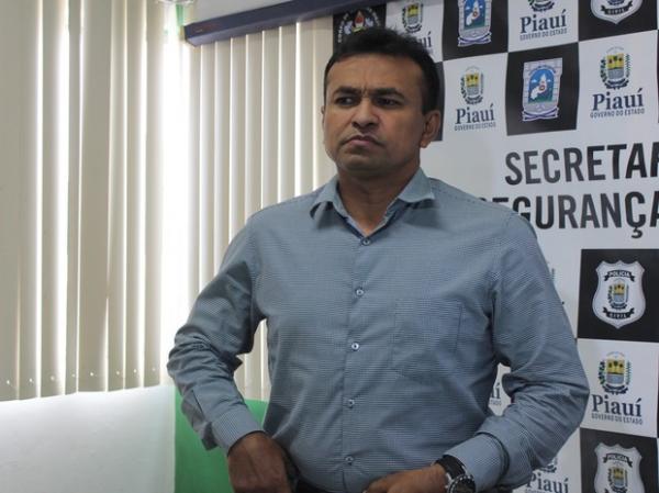 Secretário Fábio Abreu revelou que policial civil vazou informações sobre operação.(Imagem:Catarina Costa/G1)
