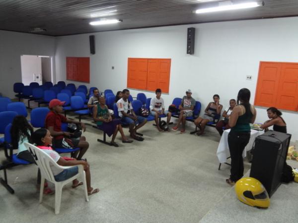 Organizadores de quadrilhas de Floriano participam de reunião.(Imagem:FlorianoNews)