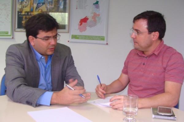 Secretário Rafael Fonteles (Sefaz) e deputao estadual Fábio Novo.(Imagem:Hérlon Moraes)