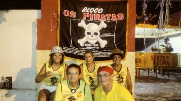 Bloco Os Piratas anima foliões no carnaval de Floriano.(Imagem:FlorianoNews)