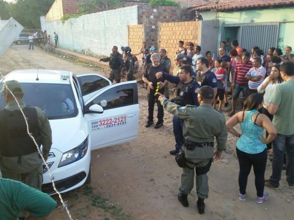 Taxista foi assassinado na Zona Norte.(Imagem:Ellyo Teixeira)